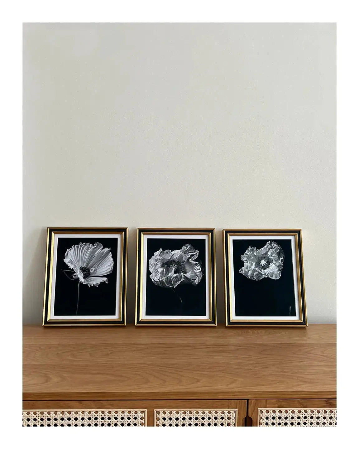 The Gift - A Framed Floral Art Print ELENA DRAGOI